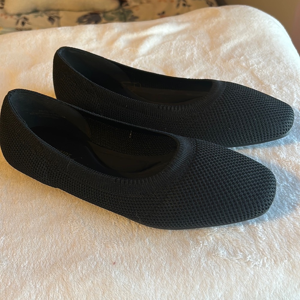 Black flats